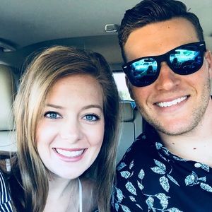 Meet your Posher, Abigail